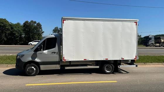 MERCEDES-BENZ SPRINTER 2.2 CDI DIESEL CHASSIS 516 EXTRA LONGO MANUAL MERCEDES-BENZ SPRINTER 2.2 CDI DIESEL CHASSIS 516 EXTRA LONGO MANUAL